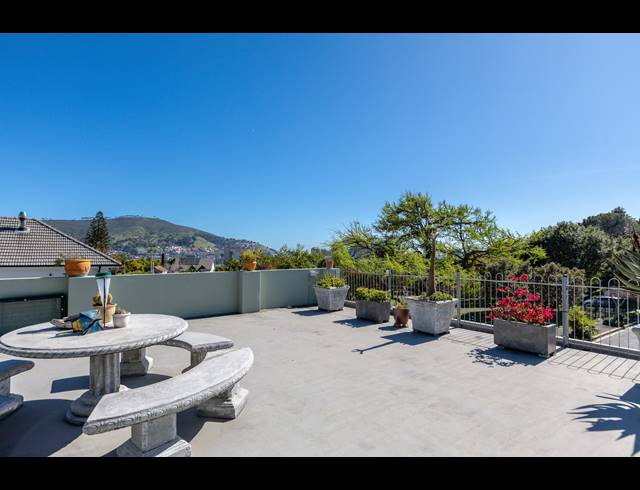 1 BEDROOM GATED ESTATE TO LET IN DEVILS PEAK ESTATE